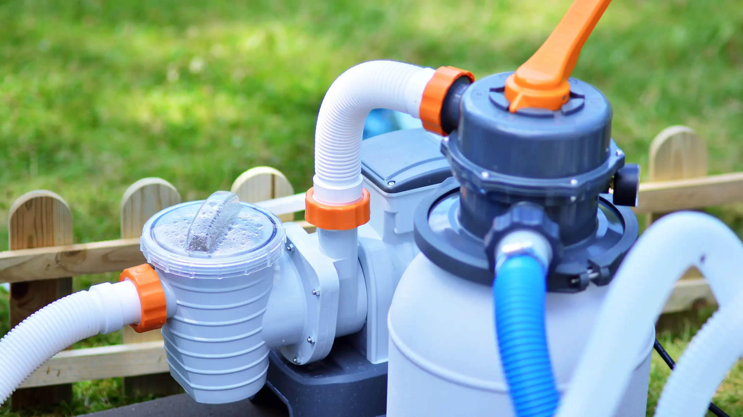 Understanding the Differences Between Media Filters and Cartridge Filters for Your Pool