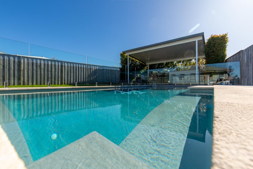 Resort 7 Grey Spice - Image 7